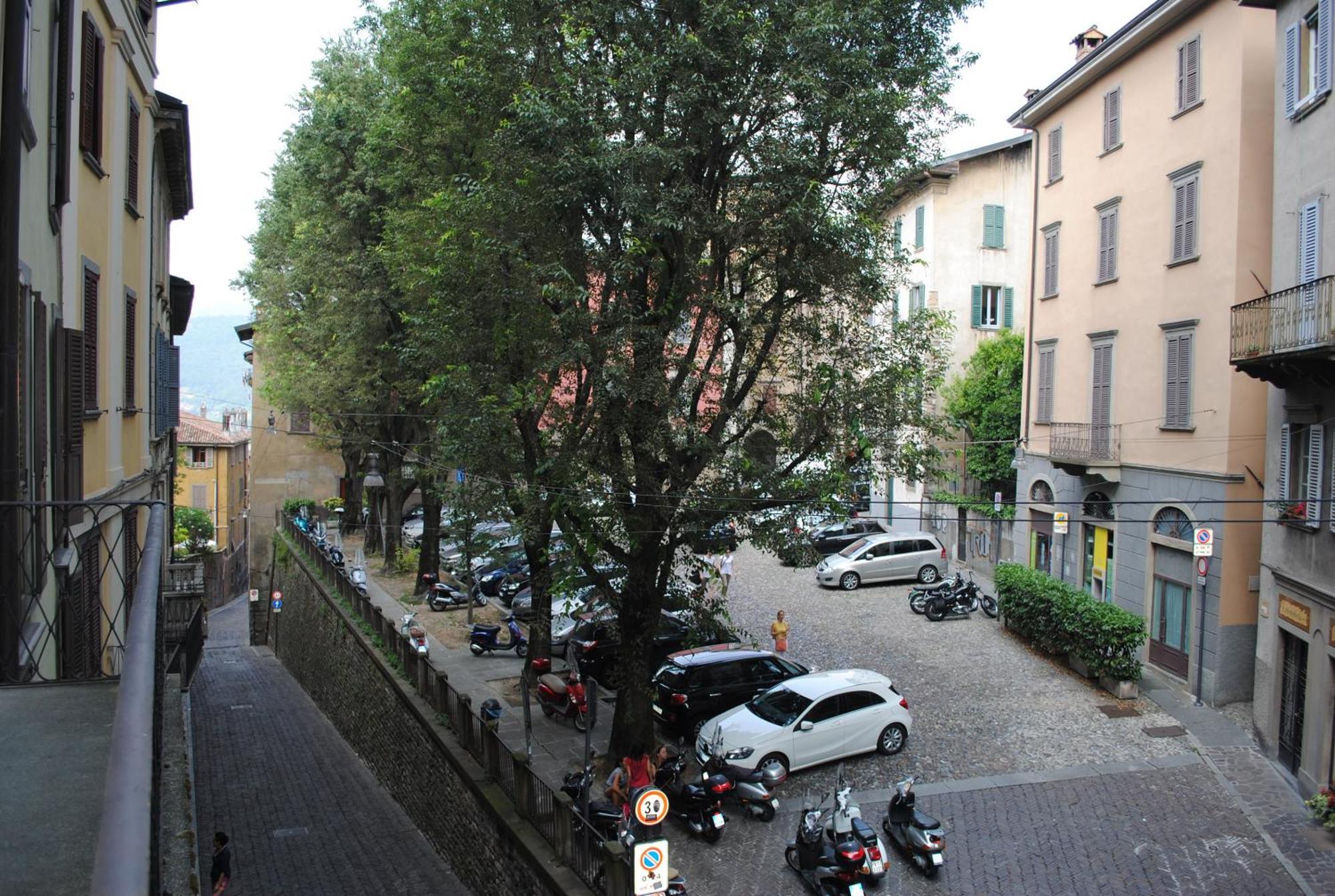 Bergamo Alta Guest House Exterior foto